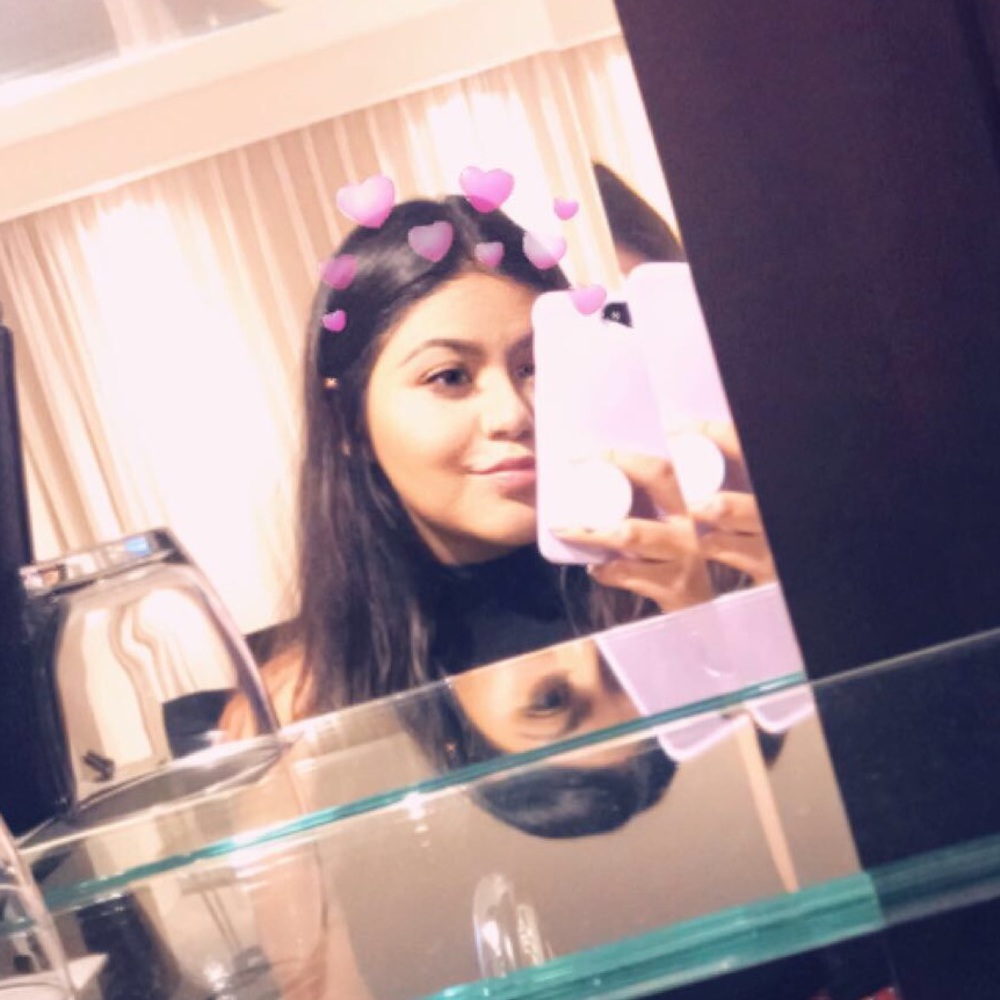 Meet your Posher, Christina